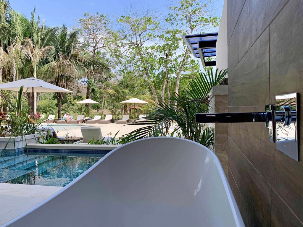 Plunge Pool Suite.010